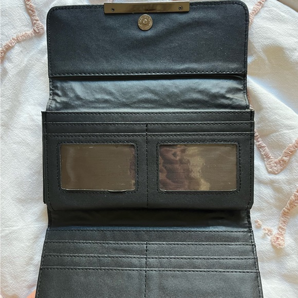 Reflective Backpack & Wallet - Picture 5 of 9